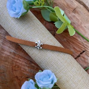 Gargantilla flor de lis